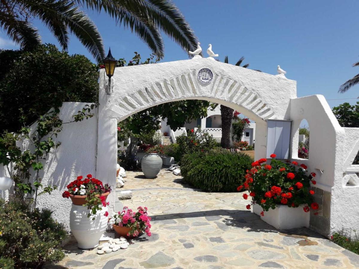 Nyfes Traditional Boutique Frosyni Skyros Exterior photo